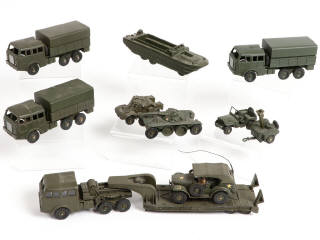 Lot 383 - DINKY TOYS (FRANCE) (10)
