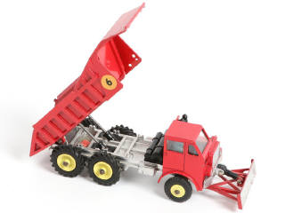 Lot 332 - DINKY TOYS (GB) (1)