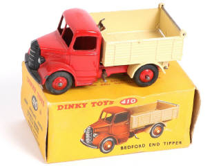 Lot 329 - DINKY TOYS (GB) (1)