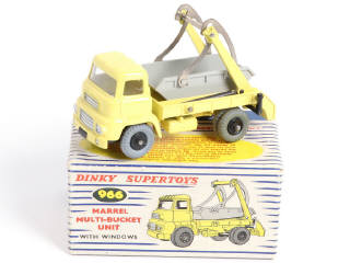 Lot 333 - DINKY TOYS (GB) (1)