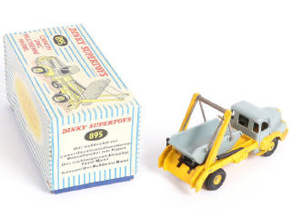 Lot 375 - DINKY TOYS (FRANCE) (1)