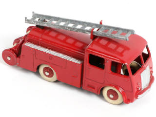 Lot 377 - DINKY TOYS (FRANCE) (2)