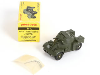 Lot 381 - DINKY TOYS (FRANCE) (5)