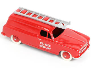 Lot 304 - CLUB DINKY FRANCE (1)