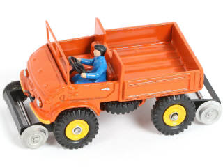 Lot 319 - CLUB DINKY FRANCE (1)