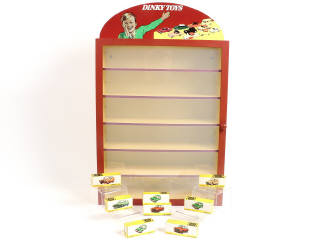 Lot 384 - DINKY TOYS (FRANCE) (9)