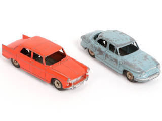 Lot 368 - DINKY TOYS (FRANCE) Série JUNIOR (2)