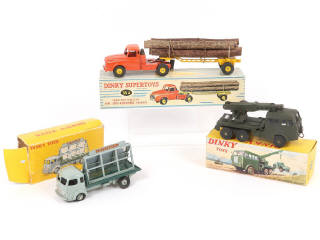Lot 315 - DINKY TOYS (FRANCE) (3)