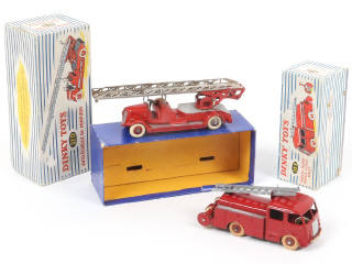 Lot 311 - DINKY TOYS (FRANCE) (2)