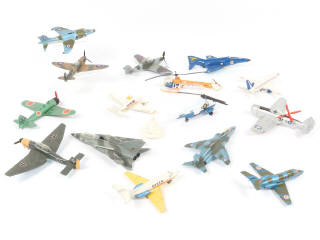 Lot 353 - DINKY TOYS (GB) (16)