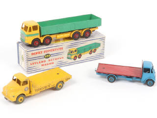 Lot 339 - DINKY TOYS (GB) (3)