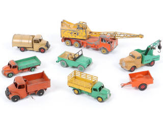 Lot 348 - DINKY TOYS (GB) (8)