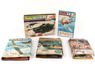 Lot 345 - DINKY TOYS (GB) (5)