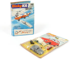 Lot 332 - DINKY TOYS (GB) (2)