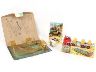 Lot 341 - DINKY TOYS (GB) (4)