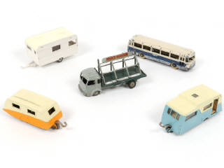 Lot 355 - DINKY TOYS (5)