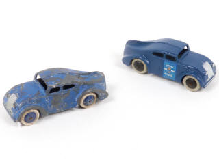 Lot 335 - DINKY TOYS (GB) (2)