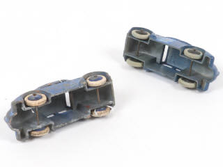 Lot 335 - DINKY TOYS (GB) (2)