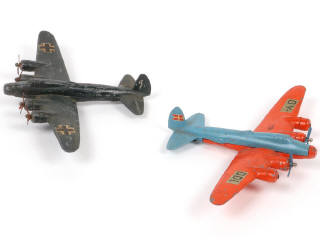 Lot 104 - TEKNO (DANEMARK) (2)