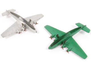 Lot 333 - DINKY TOYS (GB) (2)