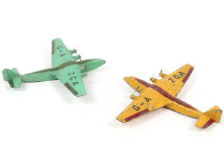 Lot 336 - DINKY TOYS (GB) (2)