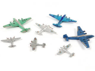 Lot 347 - DINKY TOYS (GB) (7)