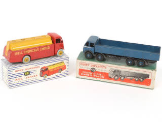 Lot 337 - DINKY TOYS (GB) (2)