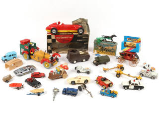 Lot 134 - DIVERS (28)