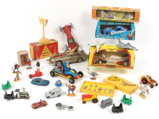 Lot 14 - DIVERS (30)