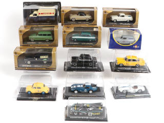 Lot 78 - DIVERS (13)