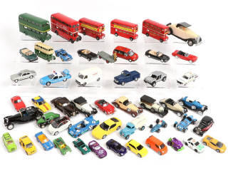 Lot 176 - DIVERS (50)