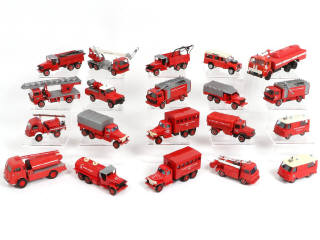 Lot 120 - DIVERS (20)