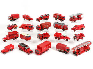 Lot 124 - DIVERS (20)