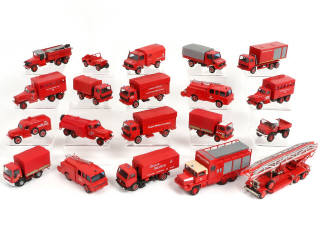 Lot 125 - DIVERS (20)