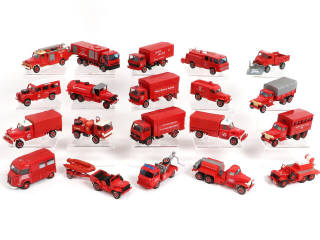 Lot 127 - DIVERS (20)