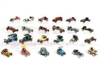 Lot 149 - DIVERS (24)