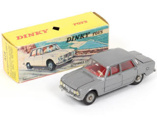 Lot 265 - DINKY TOYS (FRANCE) (1)