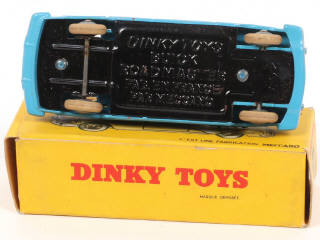 Lot 251 - DINKY TOYS (FRANCE) (1)