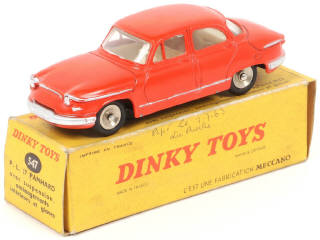 Lot 261 - DINKY TOYS (FRANCE) (1)