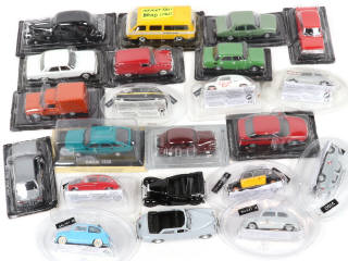 Lot 89 - DIVERS (22)