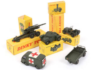 Lot 302 - DINKY TOYS (FRANCE) (6)