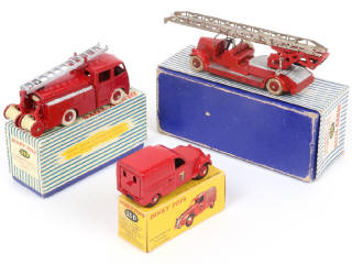 Lot 297 - DINKY TOYS (FRANCE) (3)