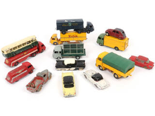 Lot 306 - DINKY TOYS (FRANCE) (14)