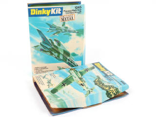 Lot 223 - DINKY TOYS (GB) (2)