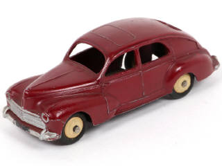 Lot 244 - DINKY TOYS (FRANCE) (1)