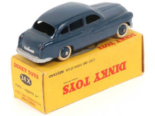 Lot 256 - DINKY TOYS (FRANCE) (1)