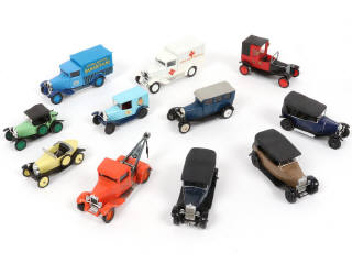 Lot 72 - DIVERS (11)