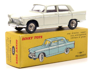 Lot 769 - DINKY TOYS FRANCE (1)