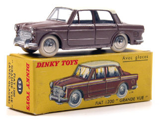 Lot 758 - DINKY TOYS FRANCE (1)