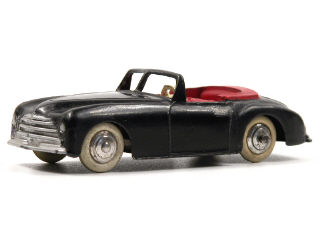 Lot 739 - DINKY TOYS (FRANCE) (1)